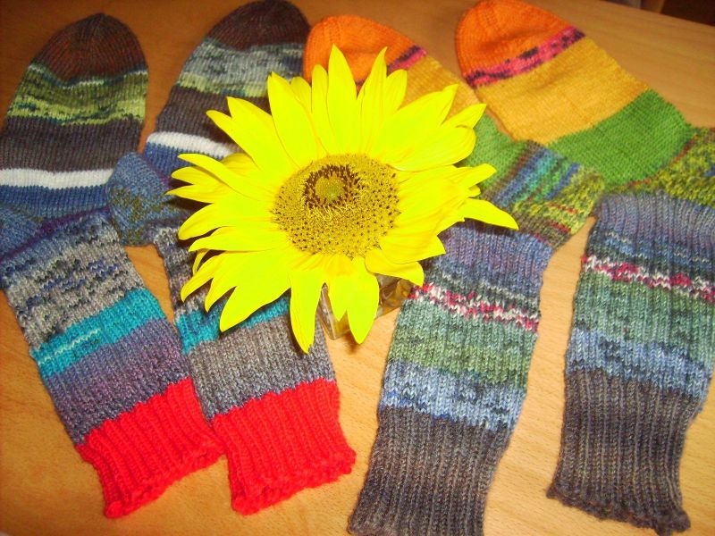 Gestrickte Socken fr Obdachlose