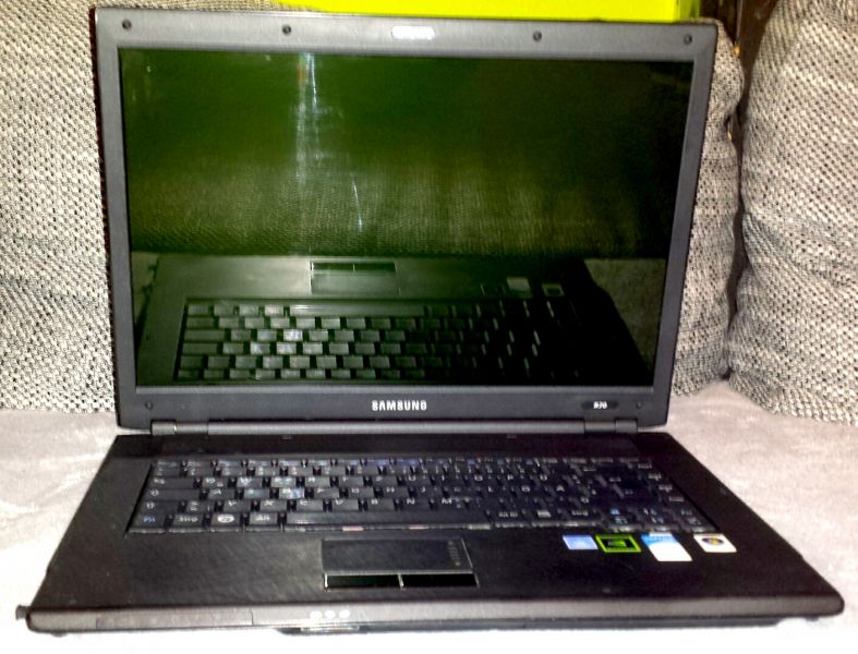 Samsung NP-R70