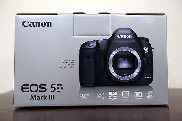 Canon EOS-5D Mark III Digital SLR Kamera-Kit mit Canon EF 24-105mm F4L IS USM