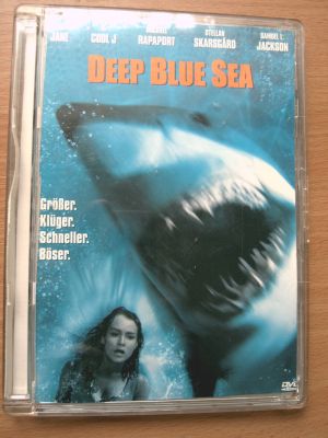 DER HAIE ,DEEP BLUE SEA