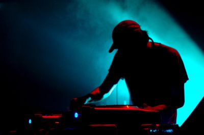 DJ ThomKa - DJ und whow - Lightshow fr Deine Feier