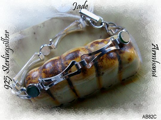Armschmuck, klassisches Armband mit Jadesteinen